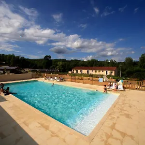 3* Vakantiepark Terres De France - Les Hameaux De Pomette