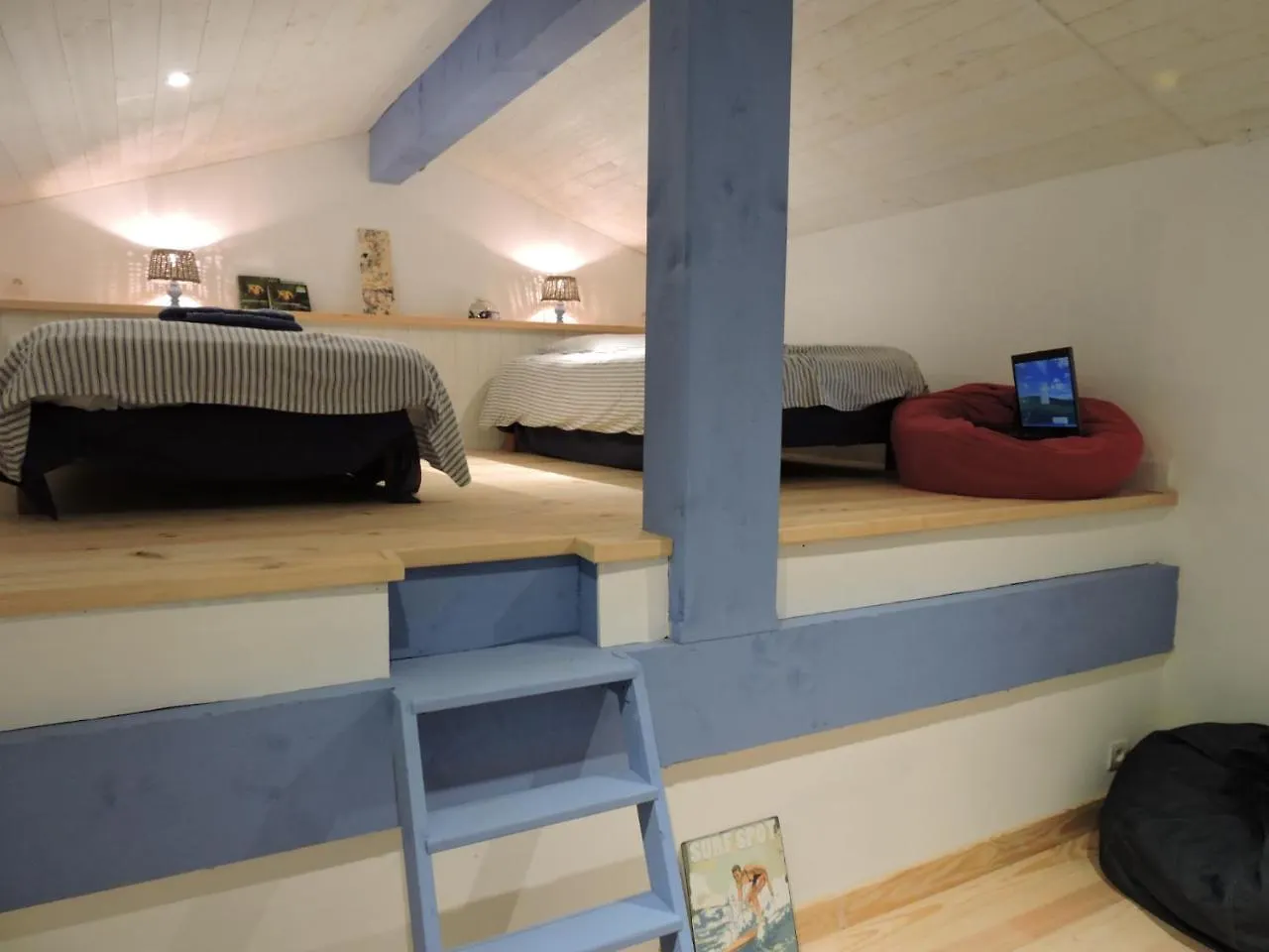 Domaine Le Castelet Bed & Breakfast Castres  0*, Castres (Tarn) France